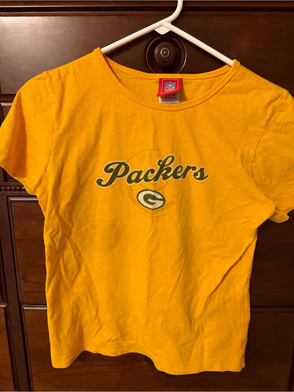NFL Green Bay Packers fitted Yellow Tee with Team Script
